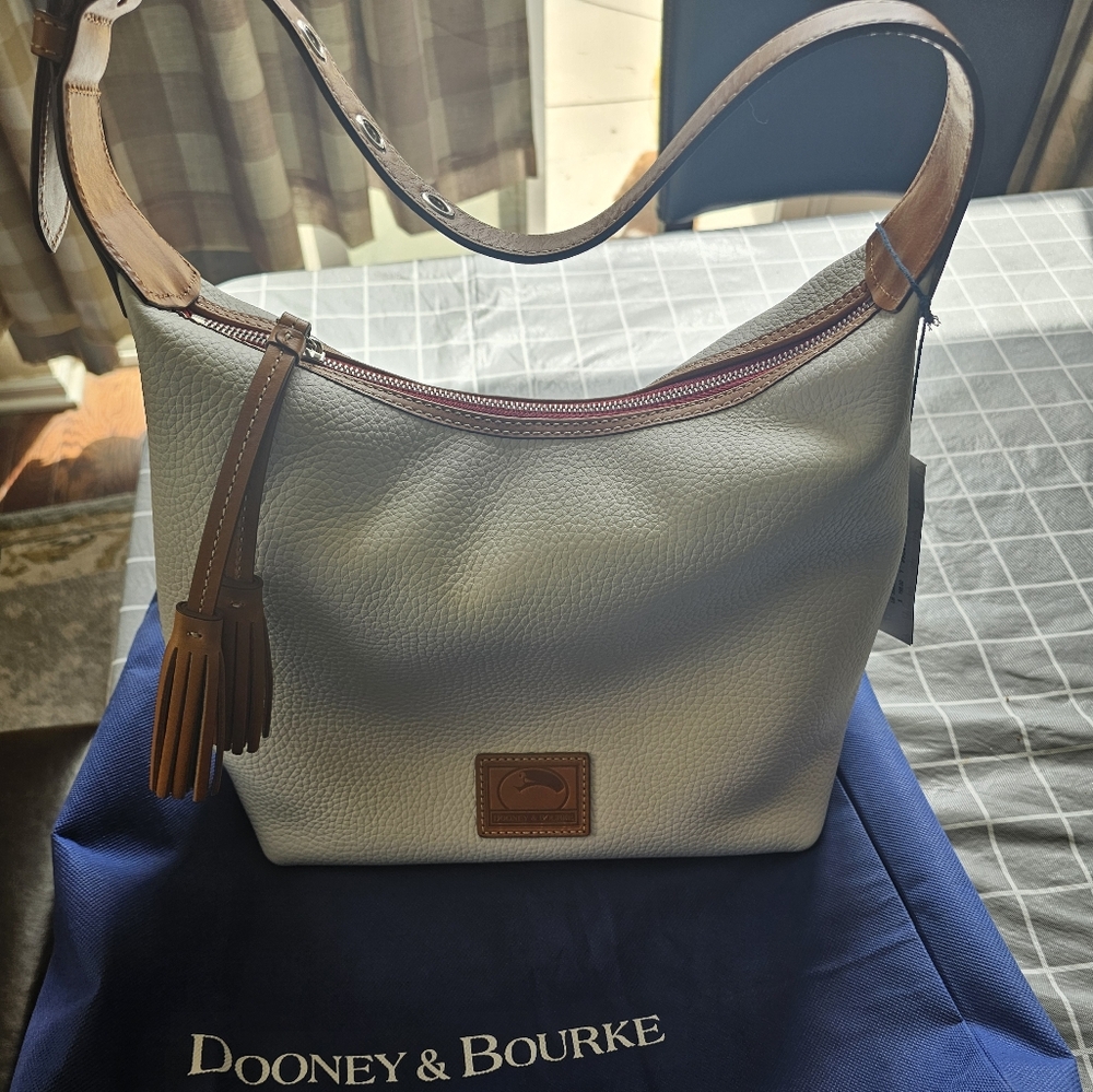 Dooney and burke paige sac purse